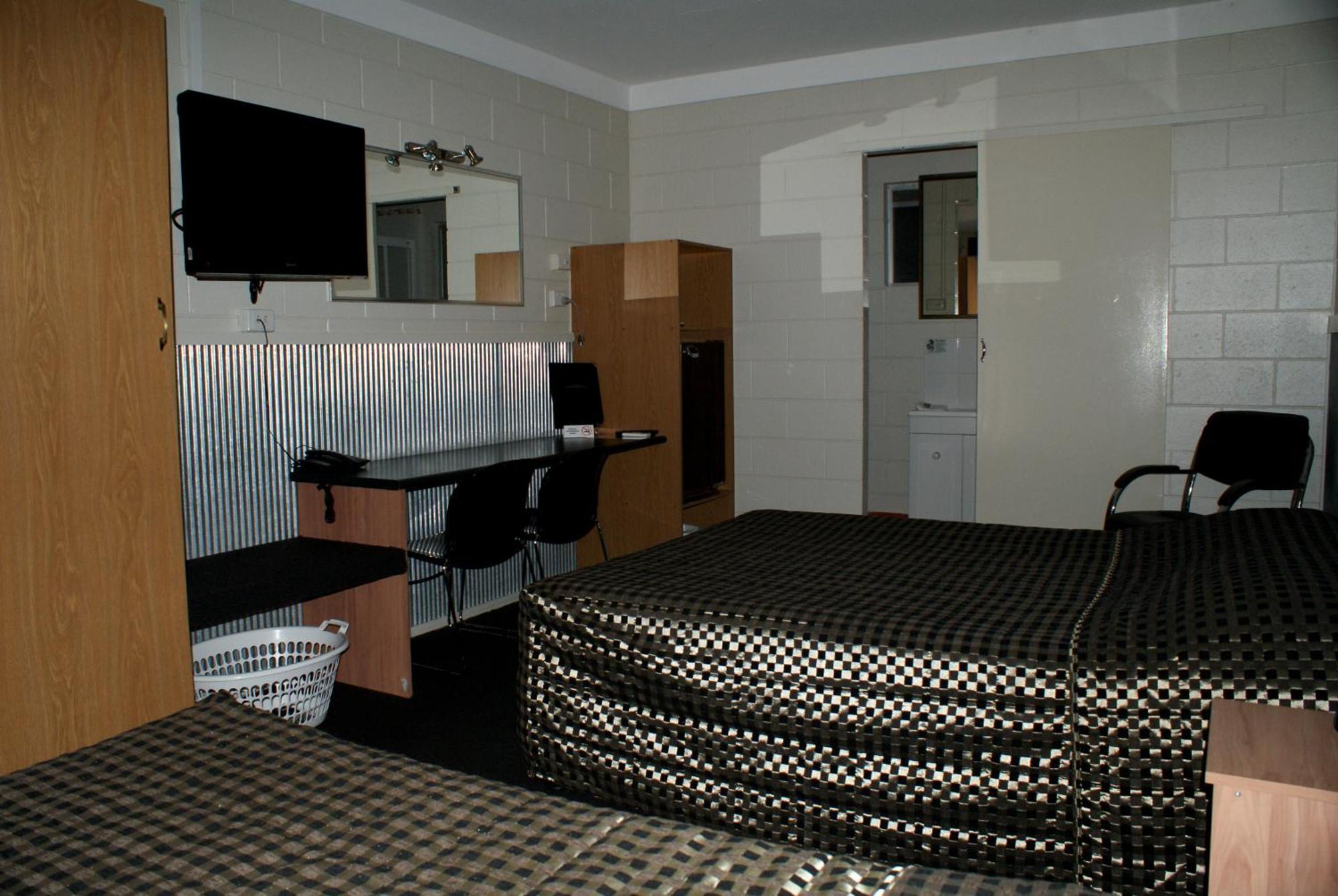 Black Diamond Motel Blackwater Extérieur photo