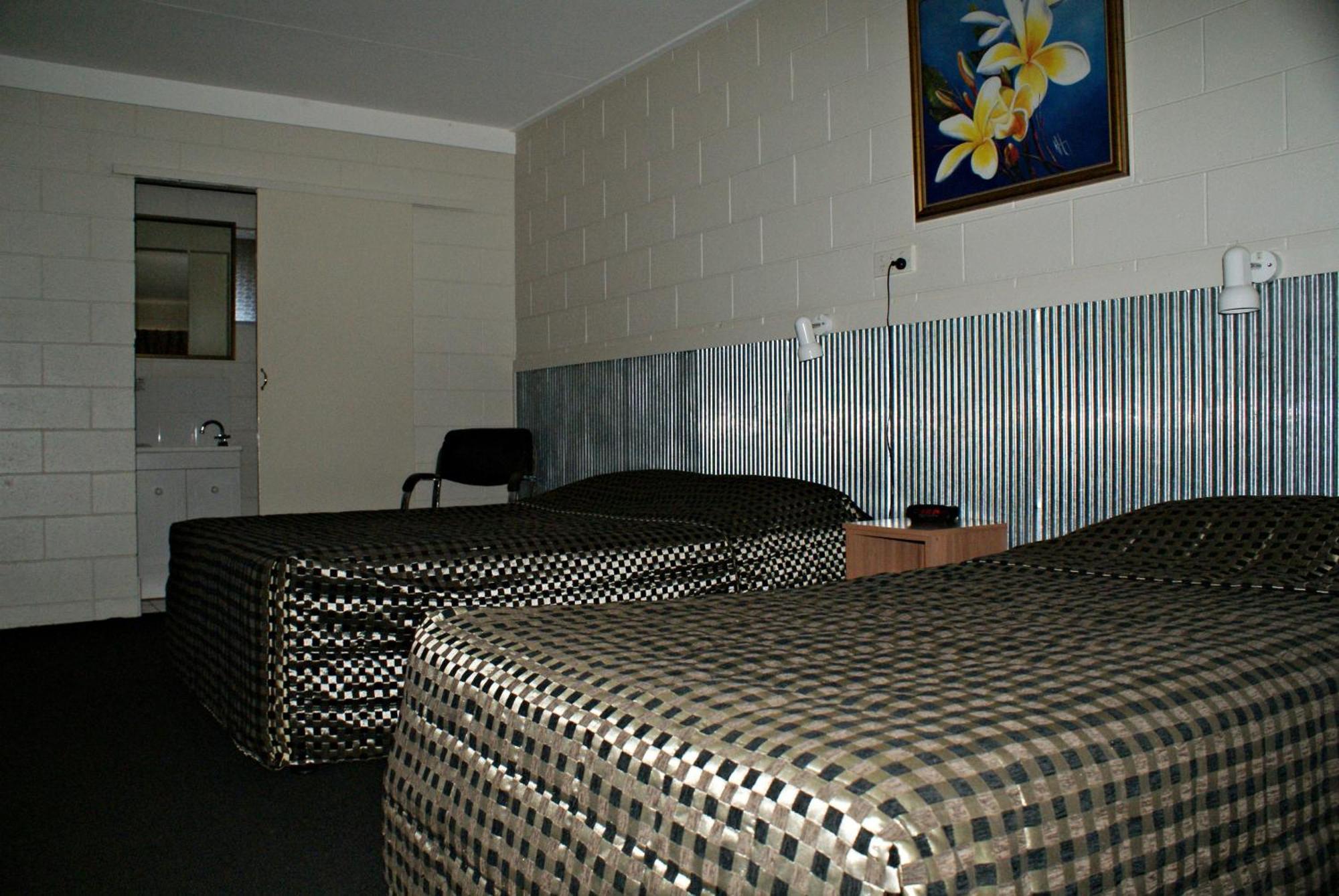 Black Diamond Motel Blackwater Extérieur photo